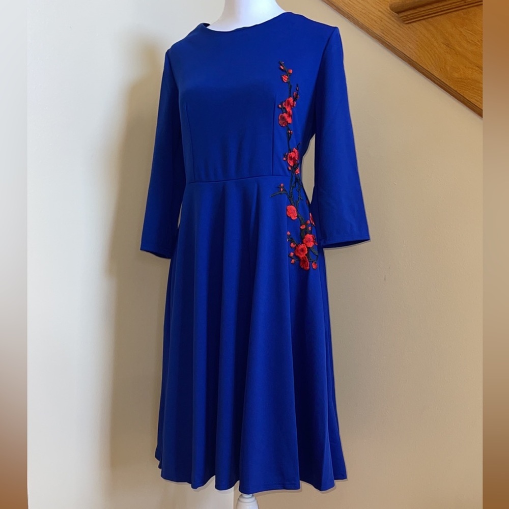 Women’s Swing Dress Size S,M,L Floral Embroidery Long Sleeves Red Blue HOTOUCH